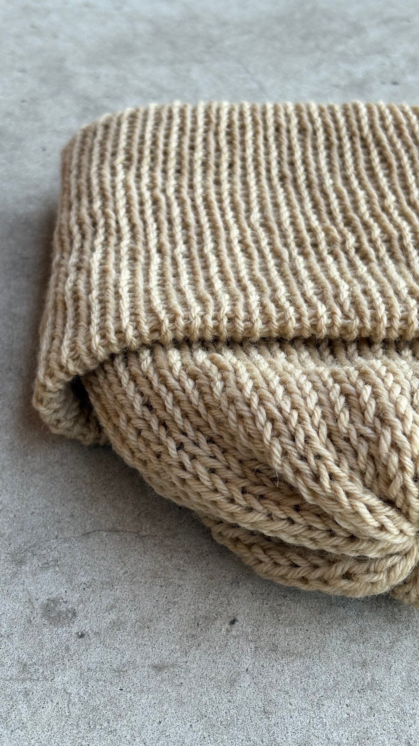 Classic Cuffed Woolly Hat - Coloured Wool Yarn - Fell