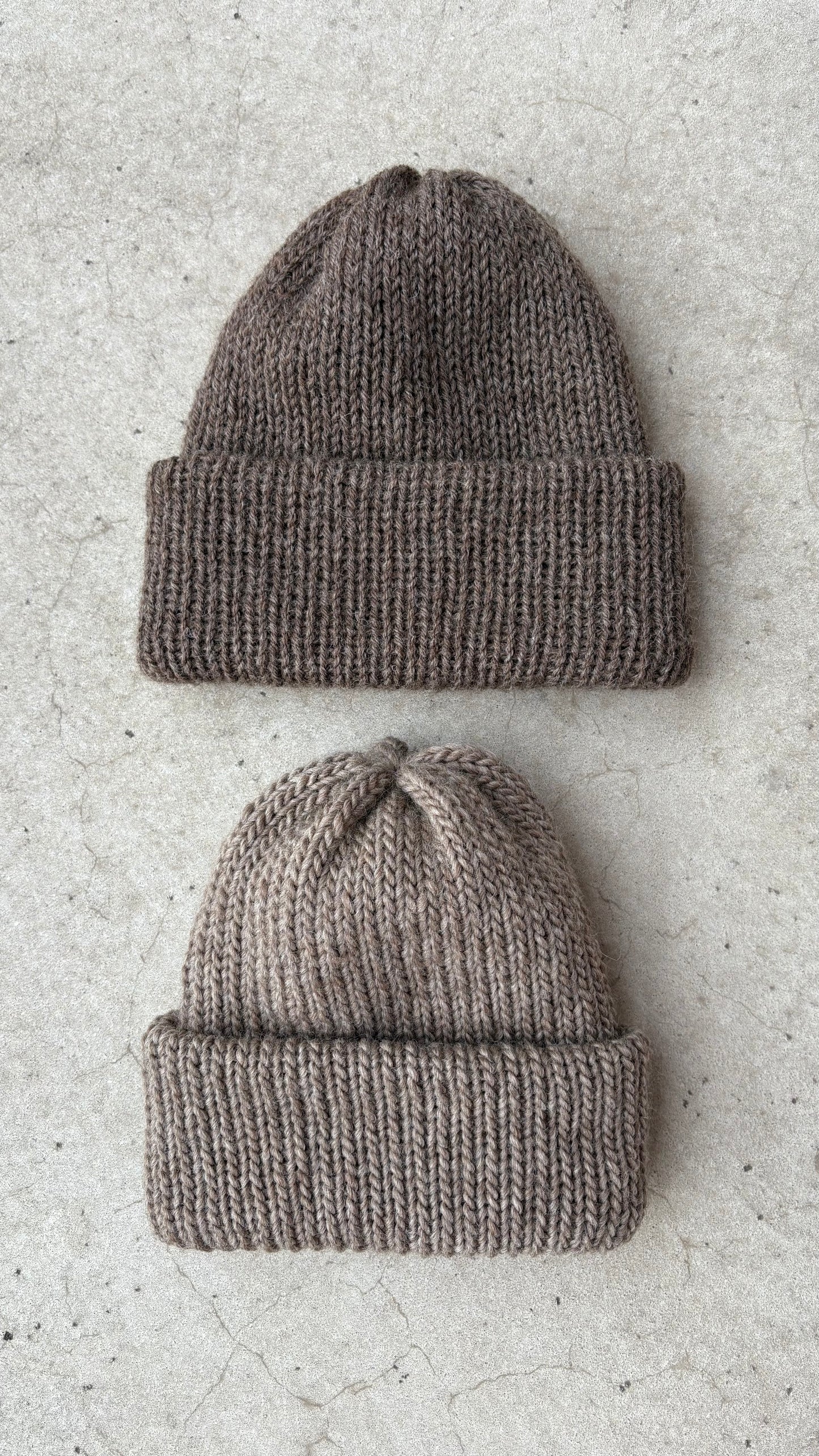 Classic Cuffed Woolly Hat - Undyed Yarn - Stone Fleece