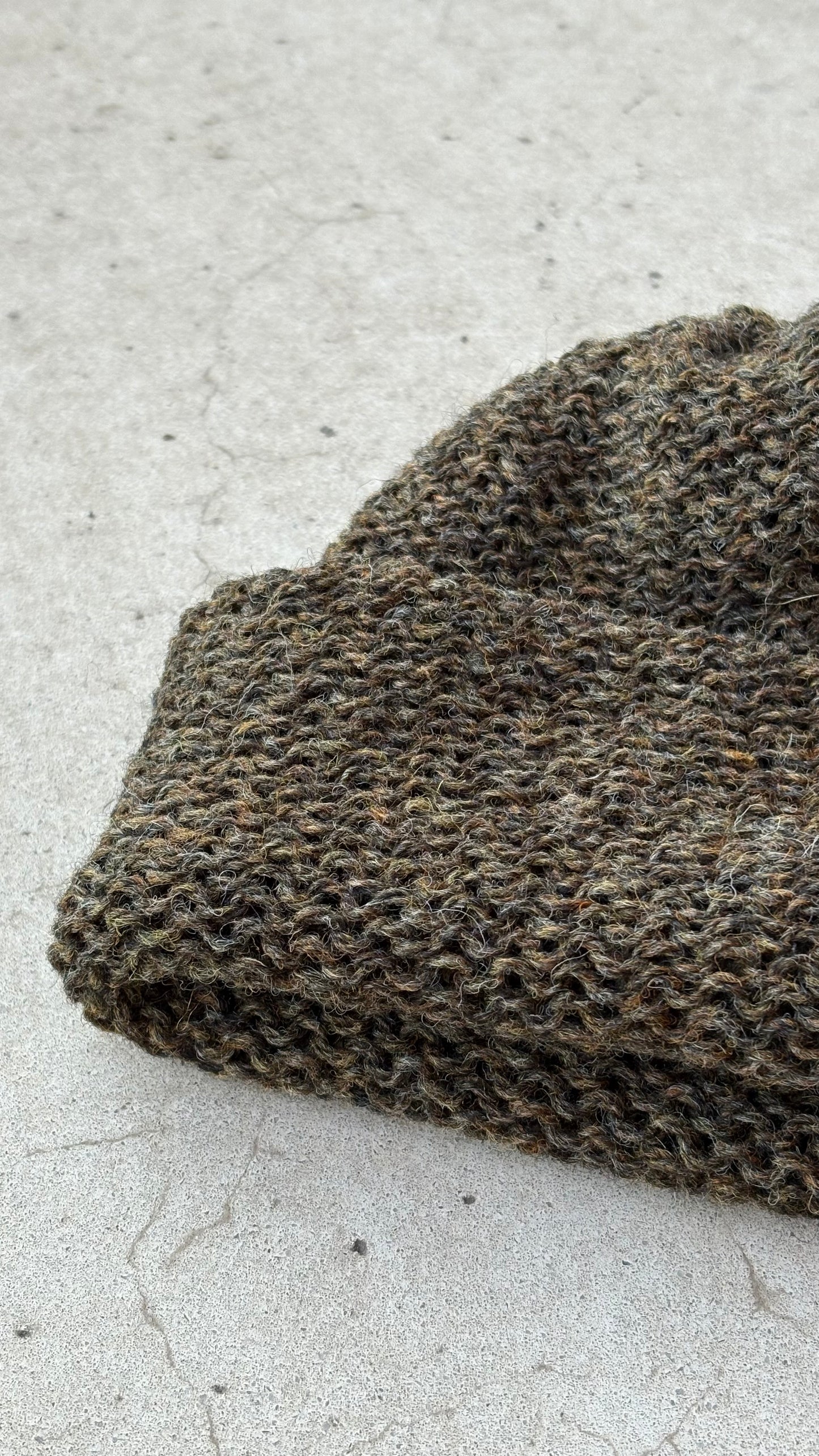 Oslo Hat - Coloured Wool Yarn - Midnight Fjord