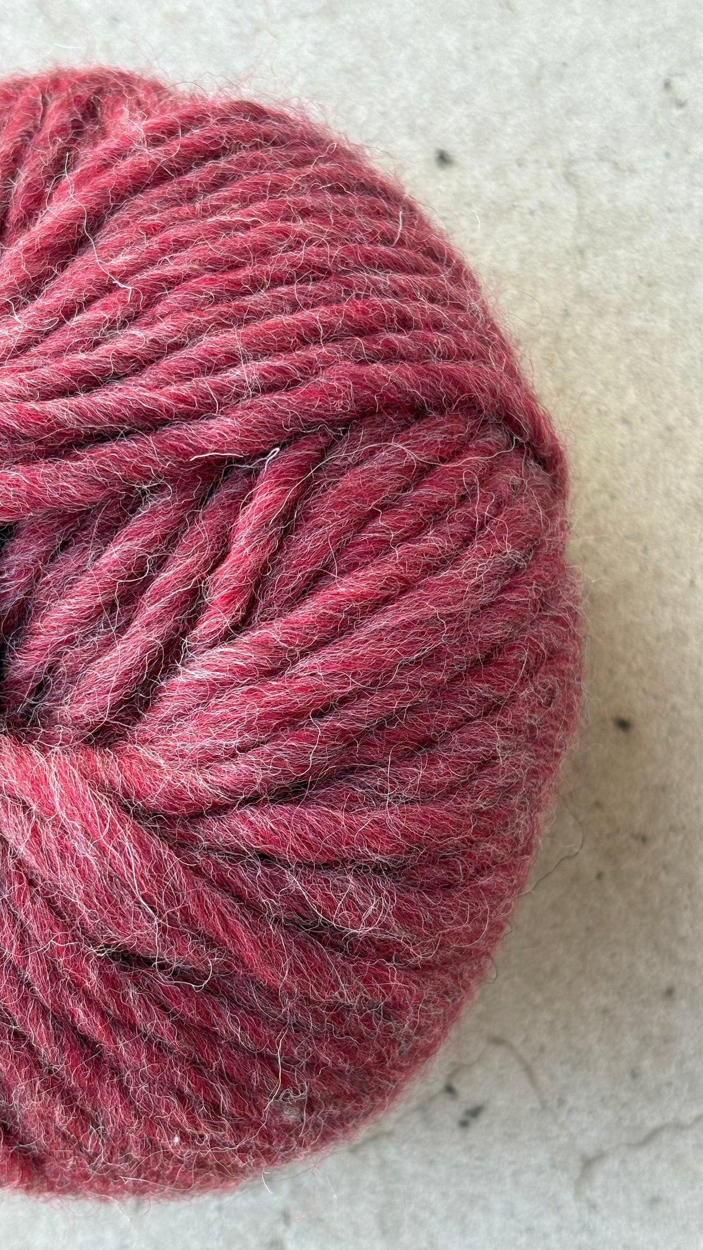 Flat Woolly Hat - Corn Poppy