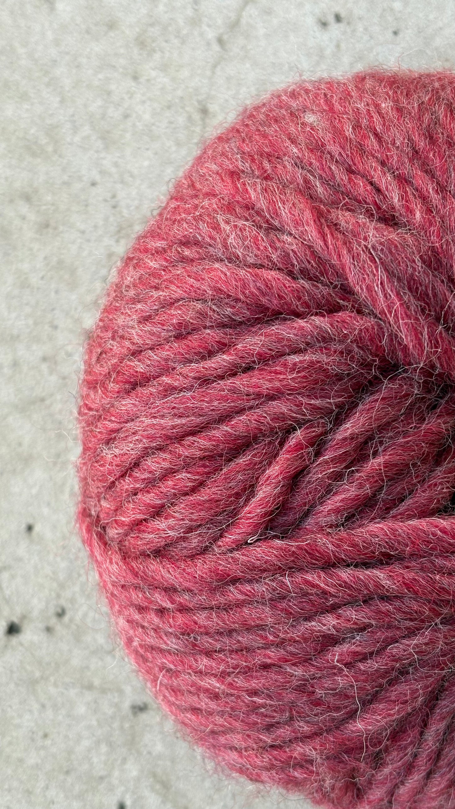 Flat Woolly Hat - Corn Poppy