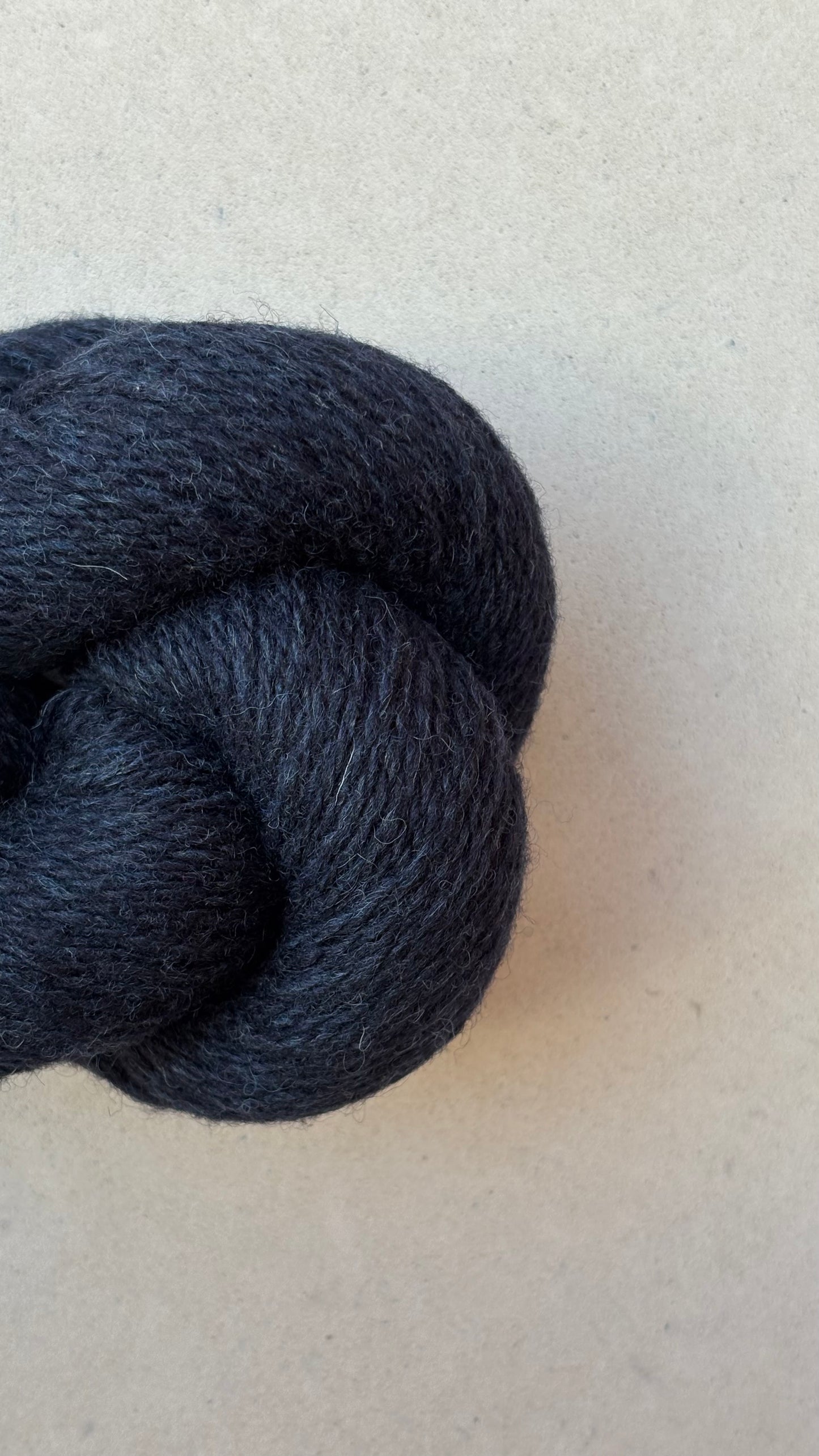 Oslo Hat - Coloured Wool Yarn - Midnight Fjord